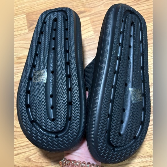 Wren Black Sandals men’s size 10/11 or women’s 11 - Picture 3 of 3